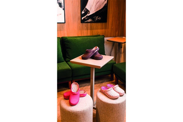 1913-106-002-003-004